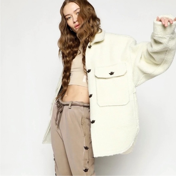 Boys Lie x Ariel Wrapped In Your Lies Sherpa Button Jacket RARE NEW - Picture 2 of 13